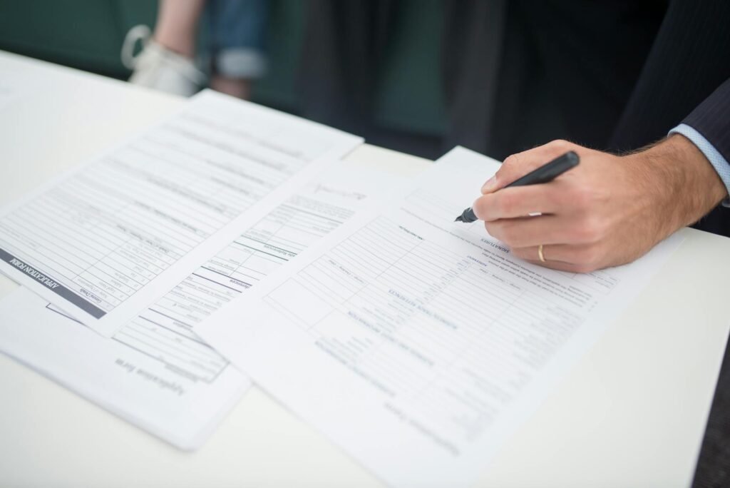 Download Debeka Skadesanmeldelse formular gratis som PDF